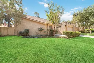 154 NE Old Bridge Lake, Houston, TX 77069 - Photo 8