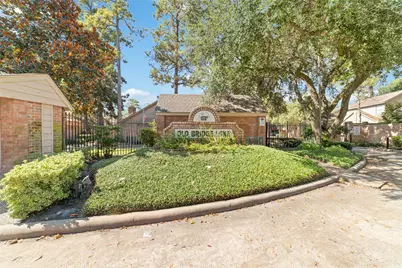 154 NE Old Bridge Lake, Houston, TX 77069 - Photo 12