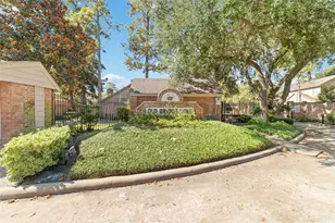 154 NE Old Bridge Lake, Houston, TX 77069 - Photo 12