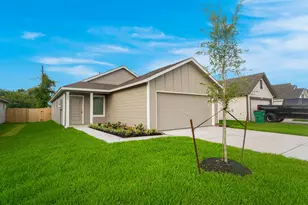 220 Laura Leigh Ln, Angleton, TX 77515 - Photo 2