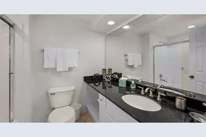824 Bering Drive Drive #5305, Houston, TX 77057 - Photo 12