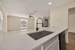 711 Blue Rock Ct, Houston, TX 77060 - Photo 16