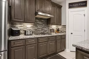 814 China Grove Dr, Rosharon, TX 77583 - Photo 4