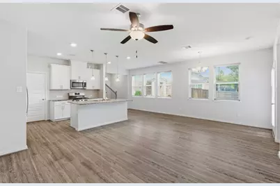 114 Skyshine Court, Conroe, TX 77304 - Photo 6