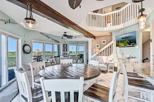 14450 Spyglass Cir, Galveston, TX 77554 - Photo 10