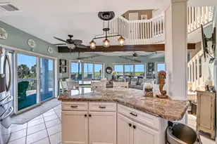 14450 Spyglass Cir, Galveston, TX 77554 - Photo 16