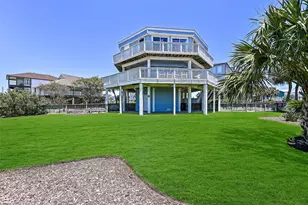 14450 Spyglass Cir, Galveston, TX 77554 - Photo 40