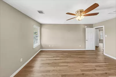 1711 Mickle Creek Drive, Houston, TX 77049 - Photo 10