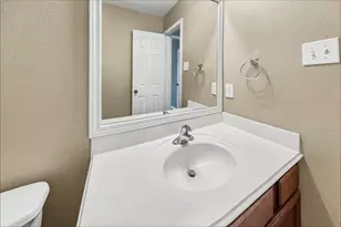 1711 Mickle Creek Dr, Houston, TX 77049 - Photo 14