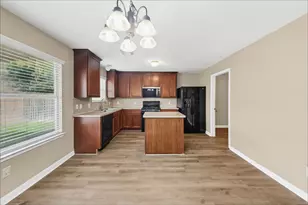 1711 Mickle Creek Dr, Houston, TX 77049 - Photo 4