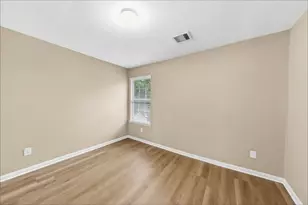 1711 Mickle Creek Dr, Houston, TX 77049 - Photo 14