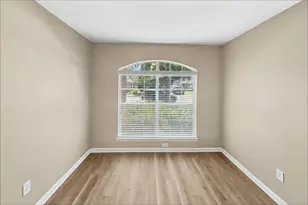 1711 Mickle Creek Dr, Houston, TX 77049 - Photo 6