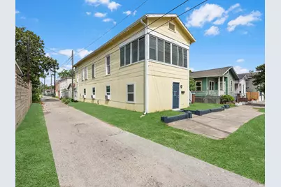 1811 39th Street #1, Galveston, TX 77550 - Photo 2