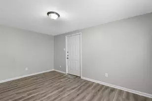 1811 39th St, Galveston, TX 77550 - Photo 4