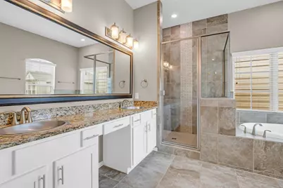 8905 Wind Springs Drive, Houston, TX 77080 - Photo 20