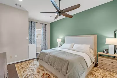 8905 Wind Springs Drive, Houston, TX 77080 - Photo 18
