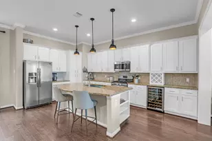 8905 Wind Springs Dr, Houston, TX 77080 - Photo 10