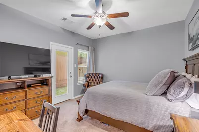 8905 Wind Springs Drive, Houston, TX 77080 - Photo 22