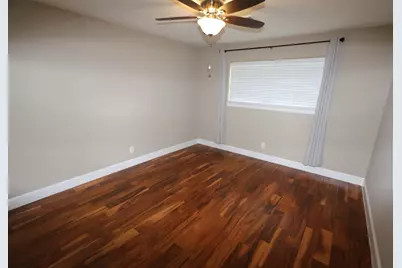 2427 Droxford Drive, Houston, TX 77008 - Photo 16