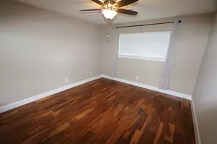 2427 Droxford Dr, Houston, TX 77008 - Photo 16