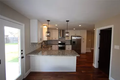 2427 Droxford Drive, Houston, TX 77008 - Photo 8