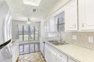 7003 Oak Bough Dr, Houston, TX 77088 - Photo 6