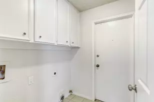 7003 Oak Bough Dr, Houston, TX 77088 - Photo 14