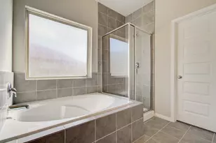 8411 Beacon Bay Cir, Baytown, TX 77523 - Photo 16