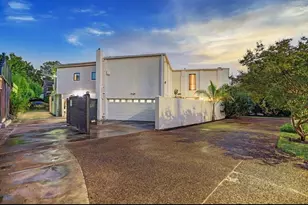 1111 Potomac Dr, Houston, TX 77057 - Photo 2