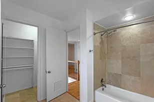 1111 Potomac Dr, Houston, TX 77057 - Photo 14