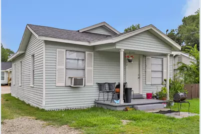 202 N 3rd Street, Highlands, TX 77562 - Photo 2