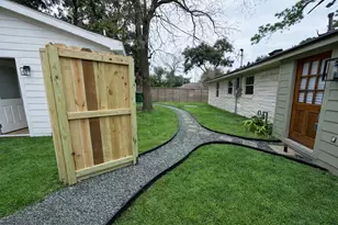 4218 T C Jester Blvd, Houston, TX 77018 - Photo 42