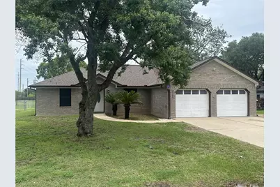 7210 Mikes, Wallis, TX 77485 - Photo 4