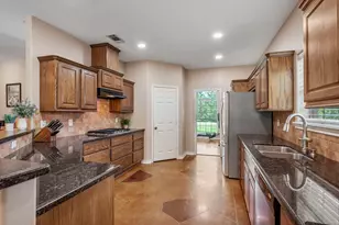 4960 Drake Dr, College Station, TX 77845 - Photo 10