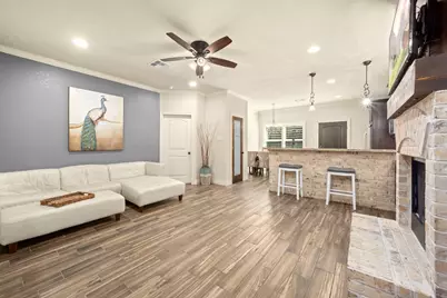 109 Harbour Town Circle, Conroe, TX 77356 - Photo 10