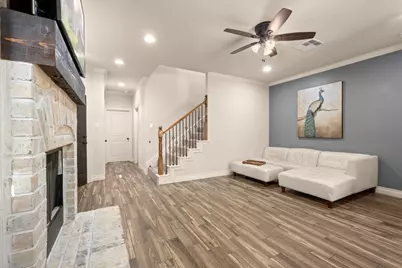109 Harbour Town Circle, Conroe, TX 77356 - Photo 8