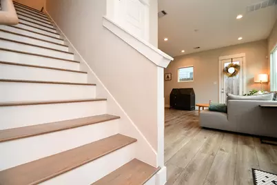 1239 W Tidwell Road, Houston, TX 77091 - Photo 6