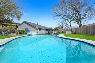 16755 Schooners Way, Friendswood, TX 77546 - Photo 1