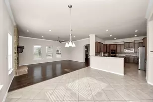 4002 Broadmoor Dr, Mont Belvieu, TX 77523 - Photo 16