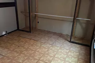 211 Martin St, Yoakum, TX 77995 - Photo 20