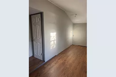 211 Martin Street, Yoakum, TX 77995 - Photo 24