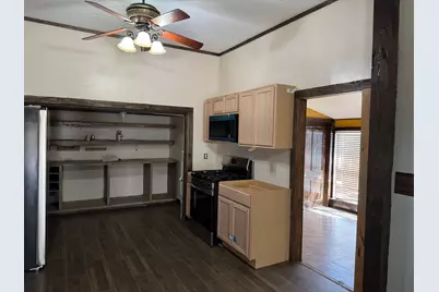 211 Martin Street, Yoakum, TX 77995 - Photo 42