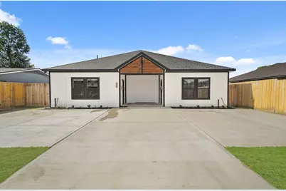 6206 Lyndhurst Drive Drive #AB, Houston, TX 77087 - Photo 1