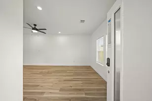 6206 Lyndhurst Dr Dr, Houston, TX 77087 - Photo 10