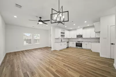 6206 Lyndhurst Drive Drive #AB, Houston, TX 77087 - Photo 4