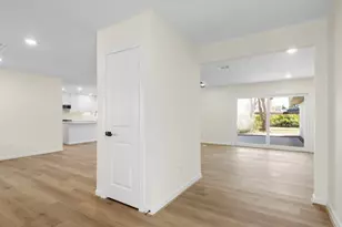 11011 Atwell Dr, Houston, TX 77096 - Photo 6