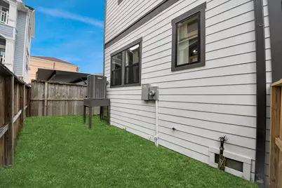 2426 Ella Boulevard, Houston, TX 77008 - Photo 40