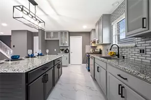 9226 MacMillan Ln, Houston, TX 77083 - Photo 2