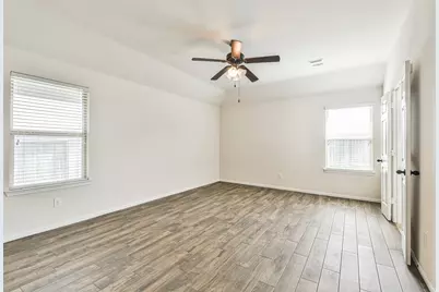 5518 Casa Mila Drive, Katy, TX 77449 - Photo 12