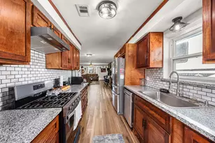 227 Glencroft Ct, Huffman, TX 77336 - Photo 10